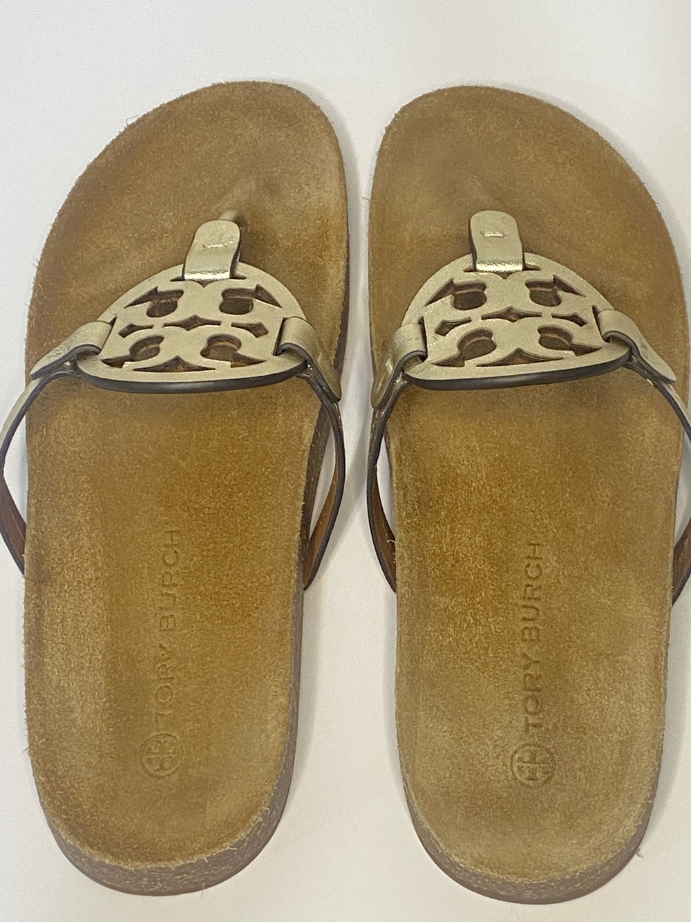 Tory Burch Miller Cloud Metallic Gold Cork Footbed Thong Sandals size 10 EUC - Picture 3 of 11